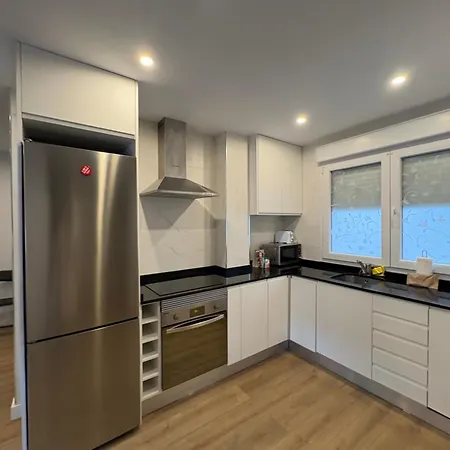 136a Moderno En Playa San Lorenzo By R2r Consulting Lejlighed Gijón