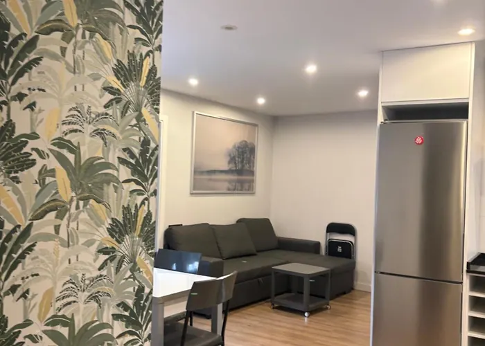 136a Moderno En Playa San Lorenzo By R2r Consulting גיחון