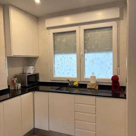 136a Moderno En Playa San Lorenzo By R2r Consulting * Gijón